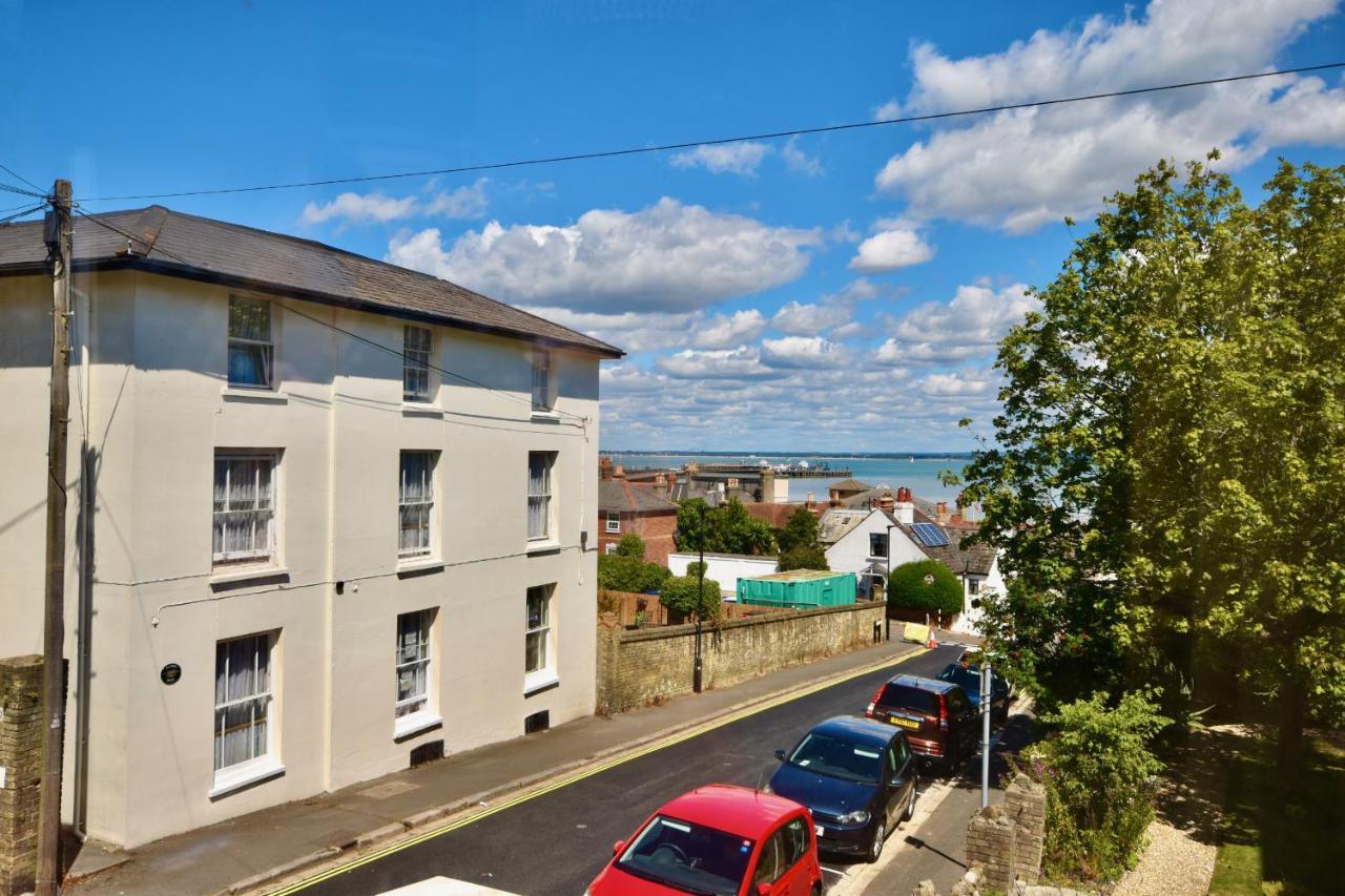 Anchor Down Cottage The Perfect Seaside Retreat Sleeps 4 Beach 2 Mins Ryde  Extérieur photo